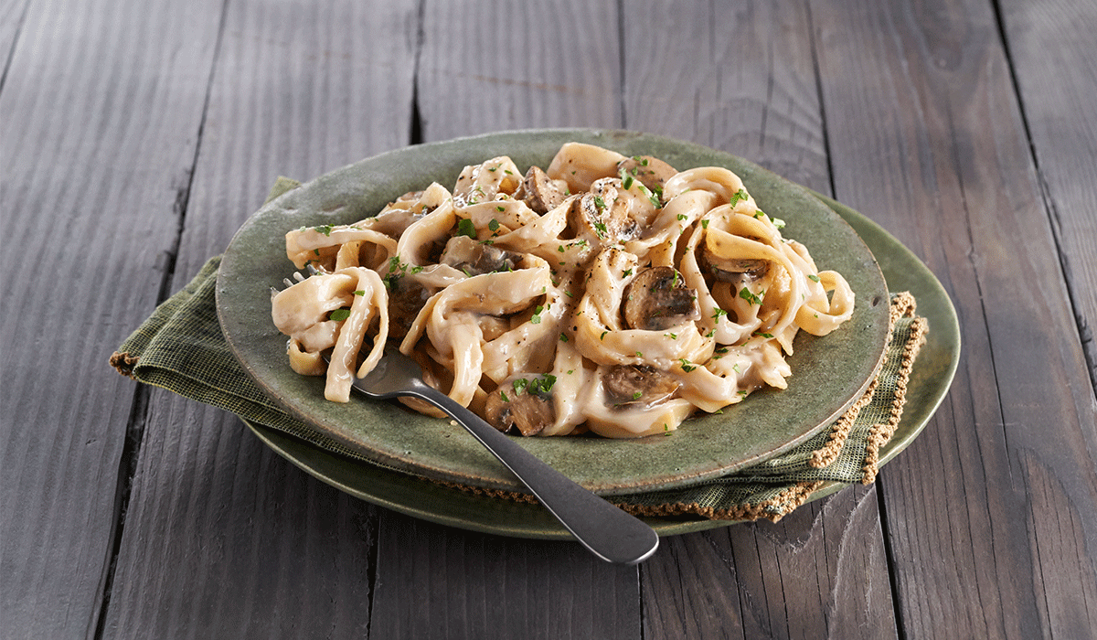 One-Pan Mushroom Fettuccine Alfredo